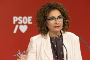 La vicepresidenta primera, María Jesús Montero, durante una comparecencia / Foto: PSOE