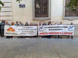Las asociaciones de familiares de víctimas en las residencias de Madrid / Foto: Pau Alemany