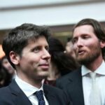 El CEO de OpenAI, Sam Altman (izquierda), asiste a un evento en la Cumbre de Acci&oacute;n sobre inteligencia artificial (IA), en Par&iacute;s, Francia, el 11 de febrero de 2025 (Foto: EFE - Aurelien Morissard - Pool)