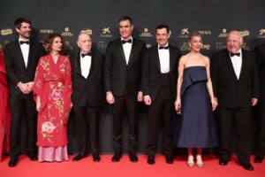 (I-D) El ministro de Cultura, Ernest Urtasun; la vicepresidenta primera y ministra de Hacienda, María Jesús Montero; el presidente de la Academia del Cine, Fernando Méndez-Leite; el presidente del Gobierno, Pedro Sánchez; el presidente de la Junta de Anda - Eduardo Parra - Europa Press
