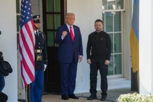 Donald Trump y Volodimir Zelenski (Foto: Europa Press/Contacto/Andrew Leyden)