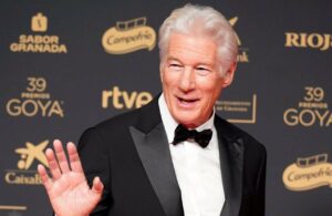 El actor Richard Gere posa en la alfombra roja de la 39º edición de los Premios Goya (Foto: Eduardo Parra - Europa Press)