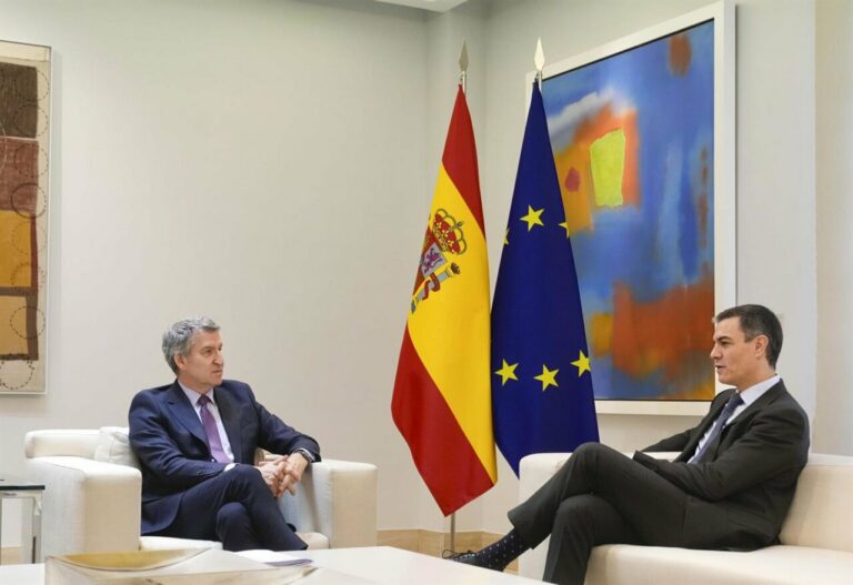El presidente del Gobierno, Pedro Sánchez y el líder del PP, Alberto Núñez Feijóo (Foto: Alberto Ortega - Europa Press)