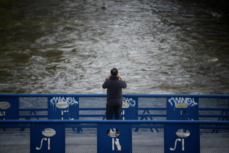 Madrid se prepara para un aumento del caudal de los ríos por los desembalses en las próximas horas