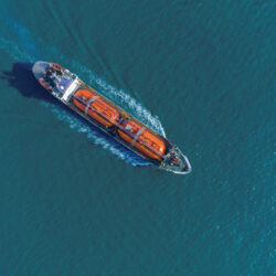 Barco de transporte de Gas Natural Licuado