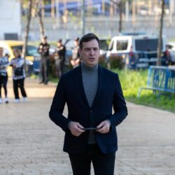 El hermano de Pedro Sánchez, David Sánchez, a su llegada a declarar en calidad de investigado el pasado viernes en Badajoz. (Foto: Andrés Rodríguez - Europa Press)