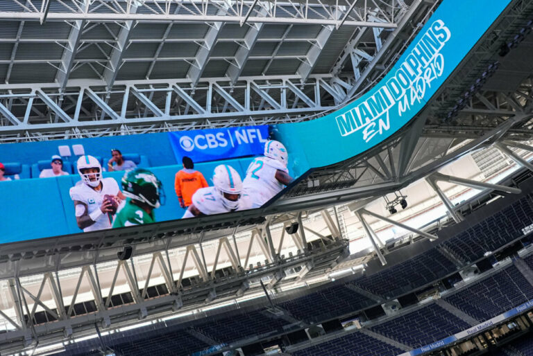 Imagen de la presentación del partido de la NFL que los Miami Dolphins disputarán en Madrid. (Foto: Ayuntamiento de Madrid)