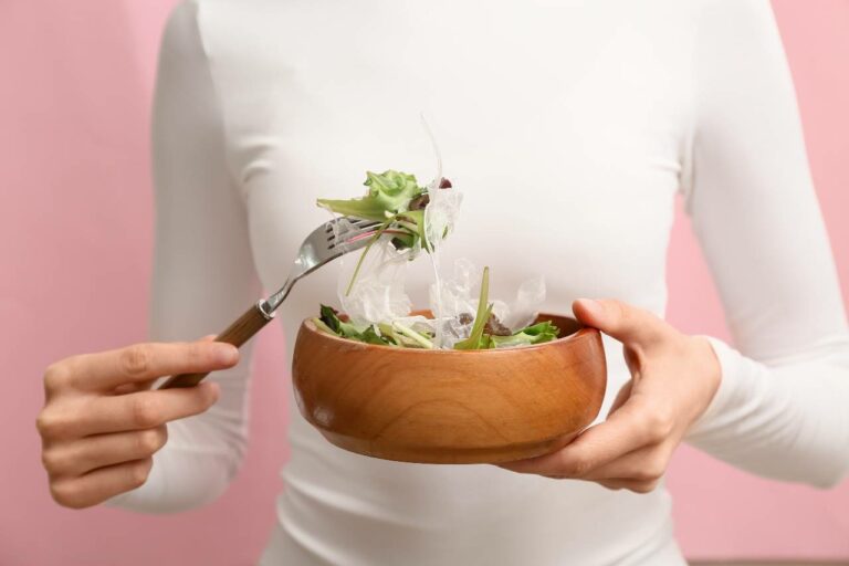 Los microplásticos son un problema medioambiental y de salud. / Adobe Stock