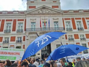 Concentración en la Puerta del Sol para exigir residencias de mayores públicas, en Madrid, el 19 de marzo de 2025 (Foto: Pau Alemany)