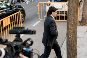 El novio de la presidenta de la Comunidad de Madrid, Alberto González Amador, a su llegada al Supremo. (Foto: Carlos Luján - Europa Press)