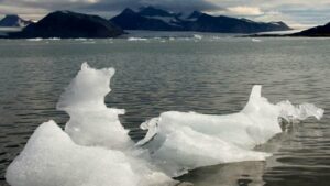 Restos de un iceberg glaciares Svalbard, Noruega. / Fabien Maussio