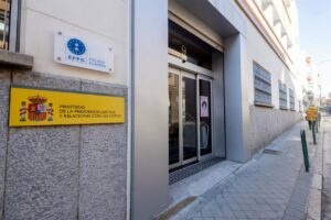 Puerta de la sede en Madrid de la Fiscalía Europea (EPPO) en Madrid. (Foto: Ricardo Rubio - Europa Press – Archivo)
