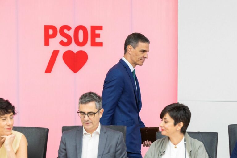 El presidente del Gobierno y secretario general del PSOE, Pedro Sánchez, en la reunión de la Comisión Ejecutiva Federal en la sede Ferraz. (Foto: PSOE/Eva Ercolanese)