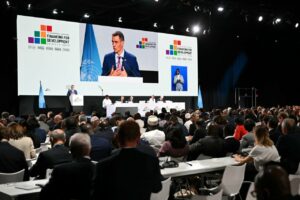 El presidente del Gobierno, Pedro Sánchez, en la IV Conferencia Internacional sobre la Financiación para el Desarrollo, que se celebra en Sevilla. (Foto: Pool Moncloa / Borja Puig de la Bellacasa)