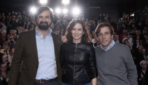 Rafael Núñez Huesca, la presidenta de la Comunidad de Madrid, Isabel Díaz Ayuso, y el alcalde de Madrid, José Luis Martínez -Almeida (Foto: Jesús Hellín - Europa Press)