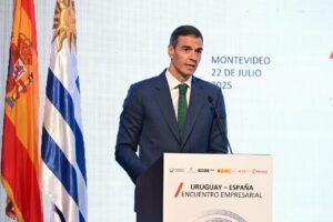 El presidente del Gobierno, Pedro Sánchez, durante su visita a la República Oriental del Uruguay. (Foto: Pool Moncloa/Borja Puig de la Bellacasa)