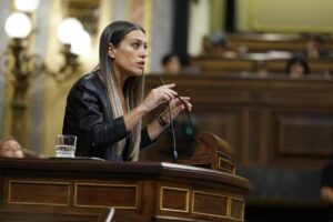 La portavoz de Junts en el Congreso, Míriam Nogueras, en el pleno. (Foto: Congreso)