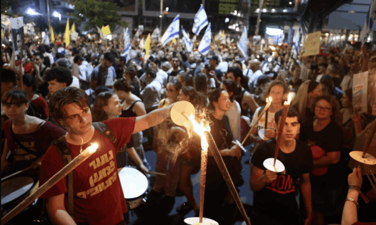 Imagen de archivo de una protesta en Tel Aviv para exigir la liberación de los rehenes (Foto: Europa Press/Contacto/Jamal Awad)