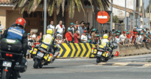 Efectivos de la Guardia Civil durante la celebración de La Vuelta (Foto: Guardia Civil)