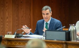 Pedro Sánchez hablando durante la comisión de investigación en el Senado