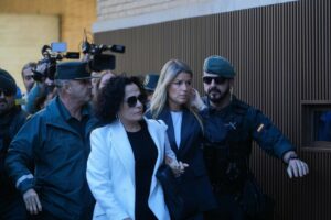 La periodista Maribel Vilaplana a su llegada a los juzgados de Catarroja. (Foto: Jorge Gil/Europa Press)