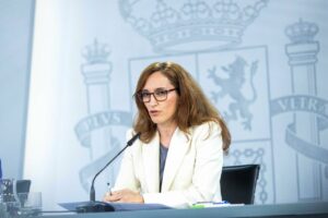 La ministra de Sanidad, Mónica García, tras el Consejo de Ministros. (Foto: Ministerio de Sanidad)