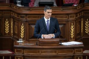 El presidente del Gobierno, Pedro Sánchez, en el hemiciclo. (Foto: Congreso)