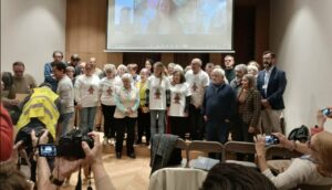 Representantes de asociaciones de víctimas de la Dana y más de 30 entidades de la sociedad civil, en una rueda de prensa para mostrar su apoyo. - EUROPA PRESS