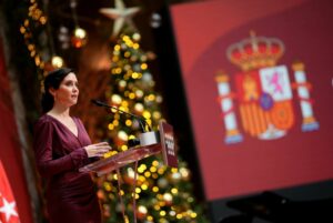 La presidenta de la Comunidad de Madrid, Isabel Díaz Ayuso, en el acto de celebración del 47º aniversario de la Constitución en la Real Casa de Correos. (Foto: Comunidad de Madrid)