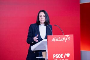 La secretaria de Organización del PSOE, Rebeca Torró, en una rueda de prensa en Ferraz. (Foto: Eugenia Morago / PSOE)