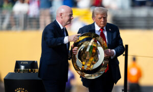 l presidente de la FIFA, Gianni Infantino, junto al presidente estadounidense, Donald Trump. Foto: Sven Hoppe/dpa
