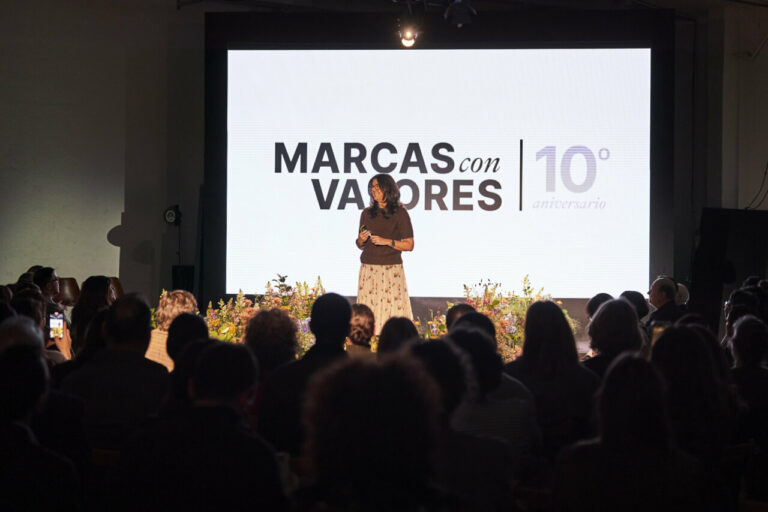Marta Gonz&aacute;lez-Moro, CEO de 21gramos, en la presentaci&oacute;n del estudio &lsquo;Marcas con Valores (2026): Sentido de futuro&rsquo;.