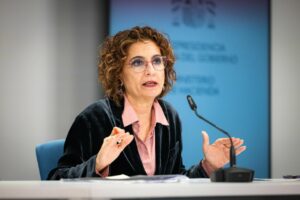 La vicepresidenta primera y ministra de Hacienda, Mar&iacute;a Jes&uacute;s Montero, en la rueda de prensa de la tras la reuni&oacute;n del Consejo de Pol&iacute;tica Fiscal y Financiera. (Foto: Hacienda)