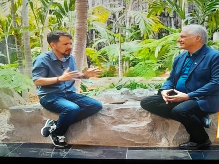 Pablo Iglesias y D&iacute;az-Canel (Imagen tomada de la televisi&oacute;n cubana)