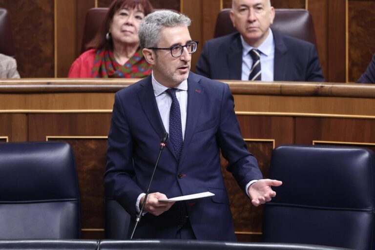 Arcadi Espa&ntilde;a hablando en el Congreso sobre impuestos a energ&eacute;ticas