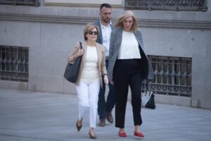 La exvicepresidenta del Gobierno Soraya S&aacute;enz de Santamar&iacute;a a su llegada a la Audiencia Nacional. (Foto: Fernando S&aacute;nchez - Europa Press)