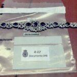 Pulsera incautada en el despacho de Zapatero durante un registro policial
