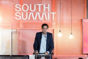 El ministro para la Transformaci&oacute;n Digital y de la Funci&oacute;n P&uacute;blica, &Oacute;scar L&oacute;pez, interviene durante el 'South Summit&rsquo; 2025 (Foto: Diego Radam&eacute;s - Europa Press)