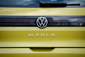 ogo de un Volkswagen ID. Polo totalmente el&eacute;ctrico. Foto: Kay Nietfeld/dpa